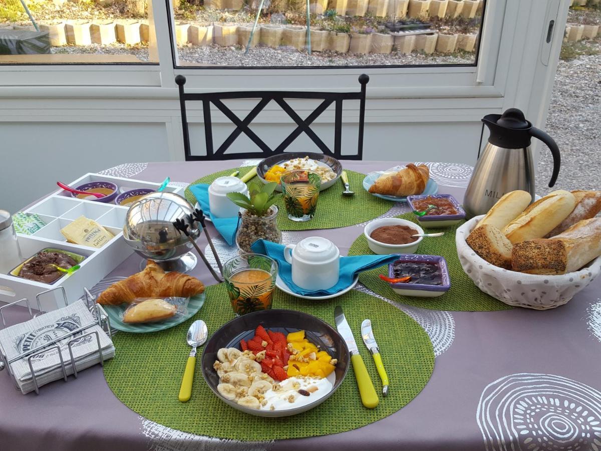 Hotel Les Lavandines Montagnac  Zewnętrze zdjęcie