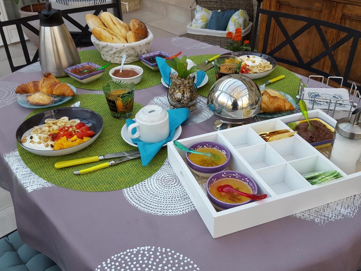Hotel Les Lavandines Montagnac  Zewnętrze zdjęcie