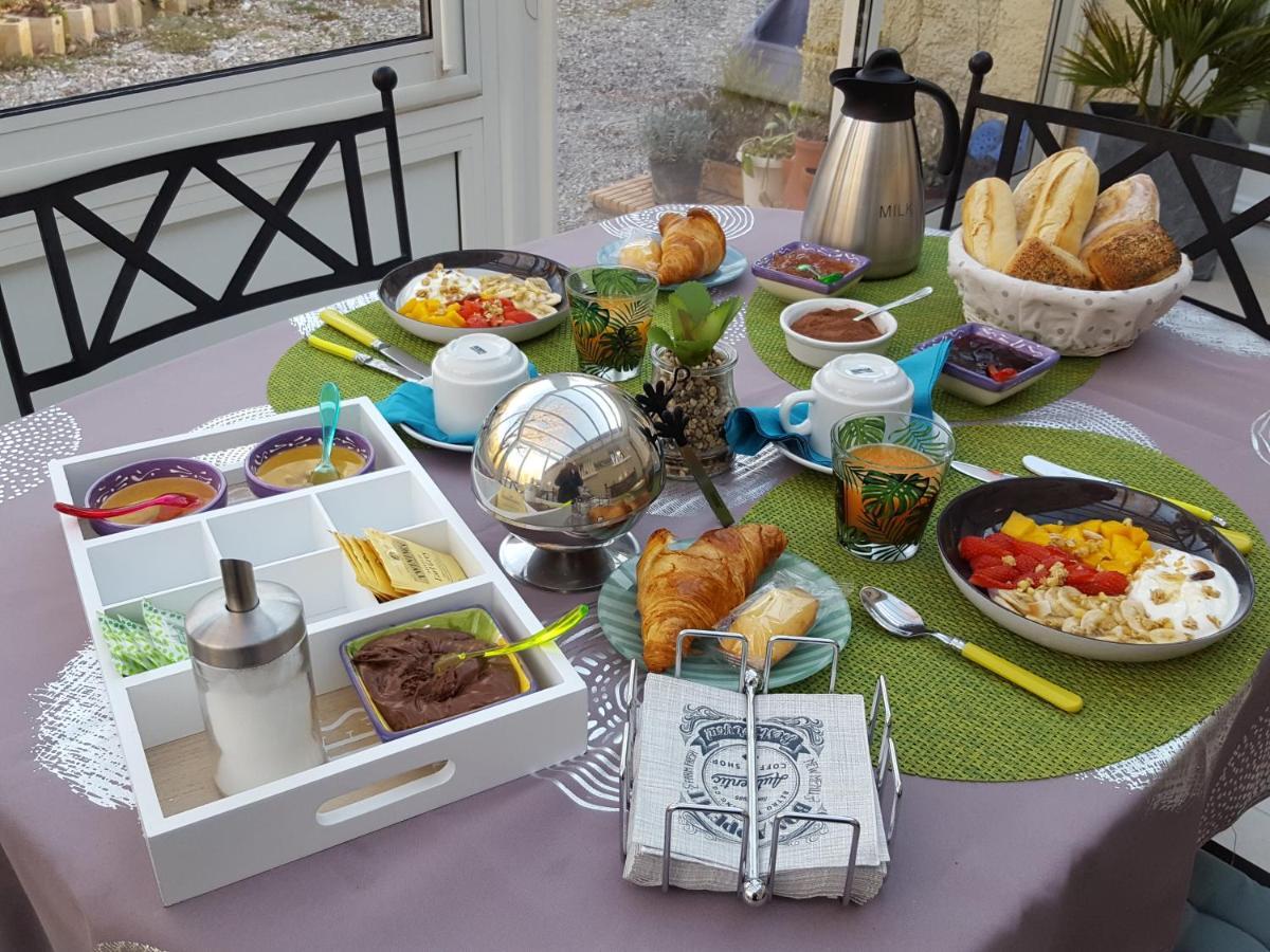 Hotel Les Lavandines Montagnac  Zewnętrze zdjęcie